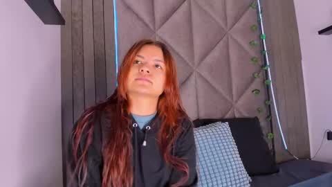 Snapshot of abbywathson chatting on November 3, 7:37 pm A B B Y online show from November 3, 7:37 pm