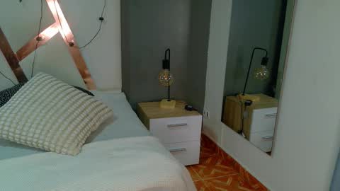 Snapshot of abbywathson chatting on February 14, 11:29 am A B B Y online show from February 14, 11:29 am