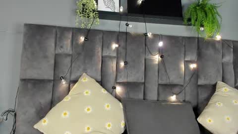 Snapshot of abbywathson chatting on February 28, 11:44 am A B B Y online show from February 28, 11:44 am