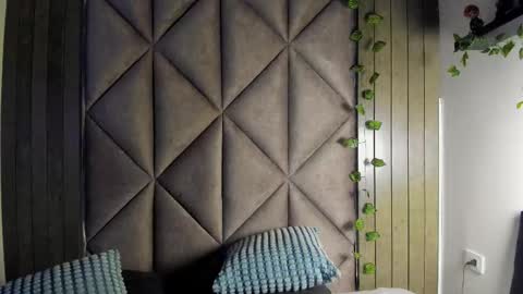 Snapshot of abbywathson chatting on March 3, 11:49 am A B B Y online show from March 3, 11:49 am