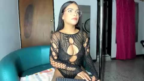 Snapshot of abbyy_23 chatting on June 28, 11:05 am Abby online show from June 28, 11:05 am