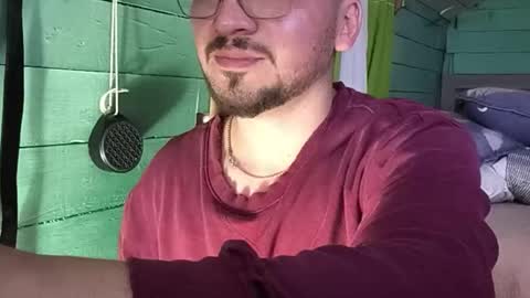 Hookiehax online show from April 22, 6:49 am