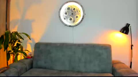  Abella and Kendra  online show from March 13, 9:10 pm