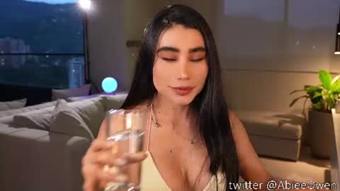 abie_owen online show from July 3, 11:22 pm