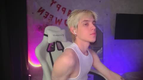 Nick online show from October 31, 2:29 pm