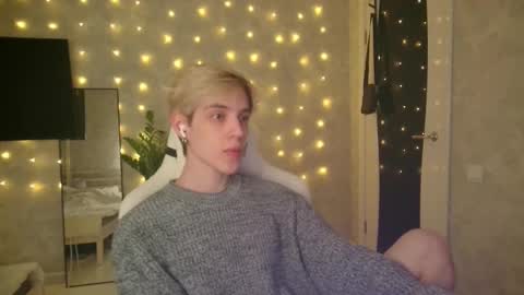 Nick online show from February 4, 3:07 pm