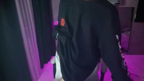 Nick online show from February 18, 11:22 pm