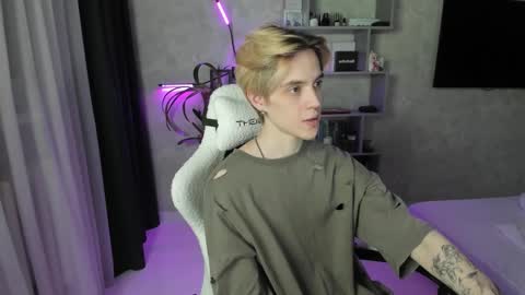 Nick online show from March 4, 3:18 pm