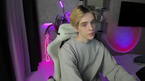 Nick online show from March 11, 4:35 pm