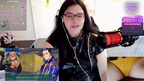 Snapshot of achubbygummy chatting on April 10, 10:14 pm AChubbyGummy online show from April 10, 10:14 pm
