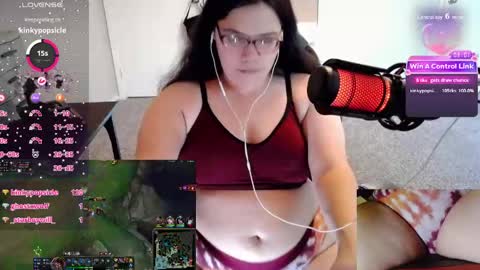 Snapshot of achubbygummy chatting on April 11, 10:14 pm AChubbyGummy online show from April 11, 10:14 pm
