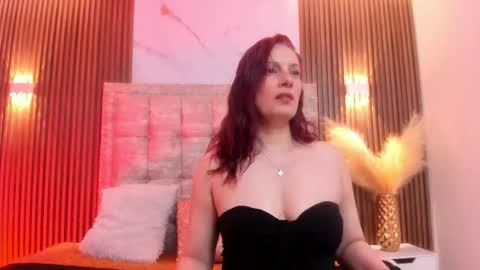 Snapshot of ada_mclaine2 chatting on October 21, 12:06 pm Ada online show from October 21, 12:06 pm