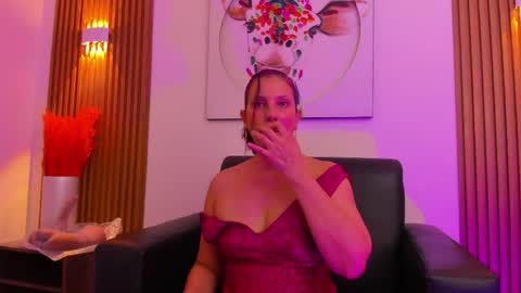 Snapshot of ada_mclaine2 chatting on April 1, 11:44 am Ada online show from April 1, 11:44 am