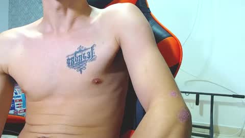 adam hot11 online show from April 19, 12:54 am