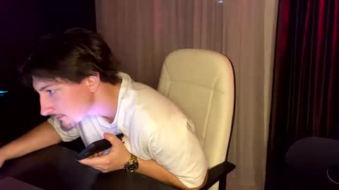 Snapshot of adam_ice chatting on February 26, 7:35 pm Arthur and Adam online show from February 26, 7:35 pm