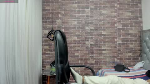 Snapshot of adamcoox chatting on December 15, 1:54 pm Adam online show from December 15, 1:54 pm