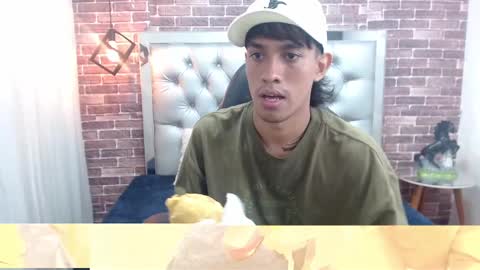 Snapshot of adamcoox chatting on March 2, 10:56 am Adam online show from March 2, 10:56 am