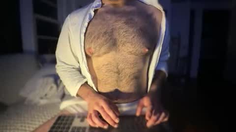 Snapshot of adameast000 chatting on April 19, 2:55 am Adam online show from April 19, 2:55 am