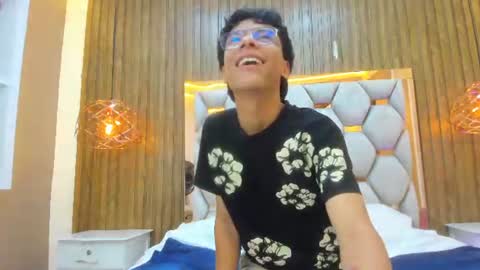 Snapshot of adams_bobby chatting on June 11, 11:19 am Adams Bobby online show from June 11, 11:19 am