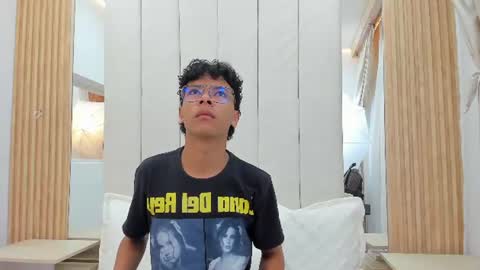 Snapshot of adams_bobby chatting on July 16, 11:05 am Adams Bobby online show from July 16, 11:05 am