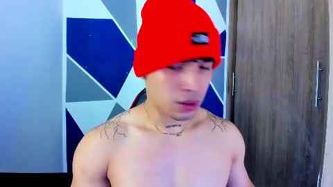 Adams online show from August 3, 1:37 am