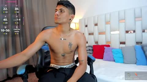 Snapshot of adan_oriol chatting on April 8, 3:28 am Adan Oriol online show from April 8, 3:28 am