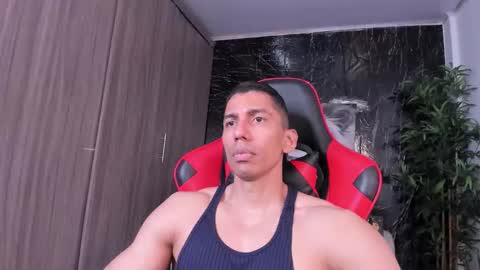 Adan Sin online show from April 28, 3:39 pm