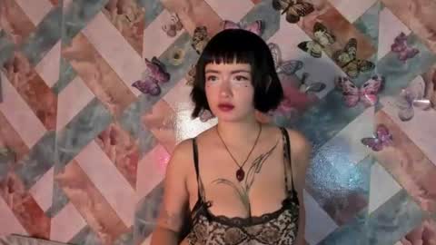 addison_avery online show from July 26, 3:14 am