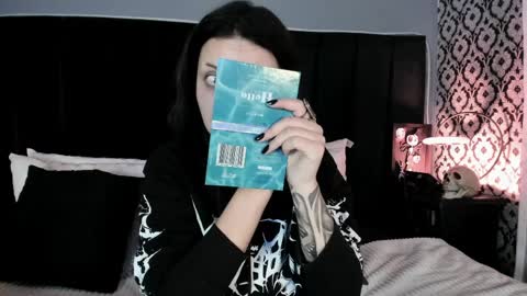 Ade  online show from April 10, 8:02 pm