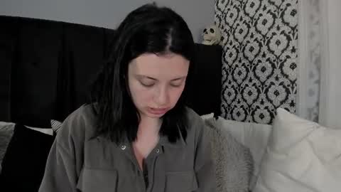 Snapshot of adeelinee chatting on July 3, 8:04 pm Ade online show from July 3, 8:04 pm
