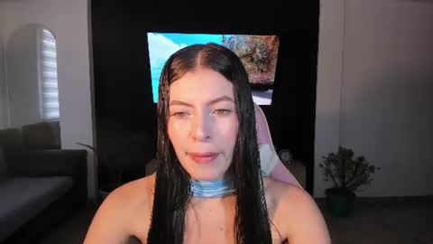 Snapshot of adela_parker chatting on July 26, 9:43 pm Adela Parker online show from July 26, 9:43 pm