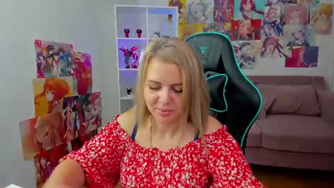 AdeleRavelle online show from July 3, 5:14 am