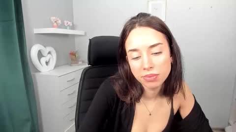 Adele online show from February 27, 6:46 am