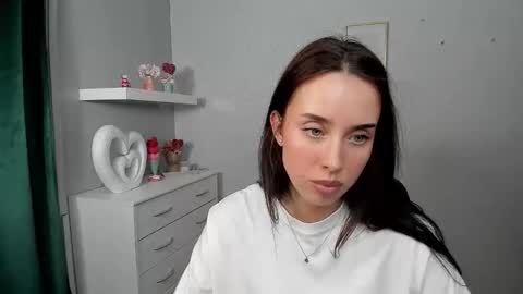 Adele online show from April 7, 5:57 pm