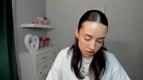 Adele online show from April 9, 5:51 am