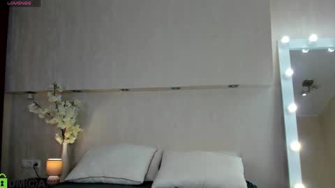 Adelina bliss online show from May 31, 9:27 am