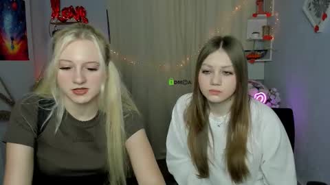 Adel online show from February 23, 9:28 am