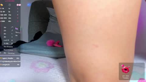 adelinaconte1 online show from May 15, 11:23 pm