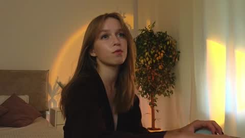 Snapshot of adencianey chatting on July 25, 1:41 pm Selestia online show from July 25, 1:41 pm