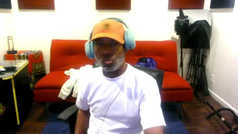 adick_ting online show from June 9, 2:23 am