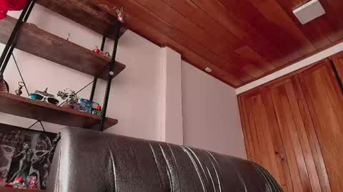 Juan online show from May 9, 1:16 pm