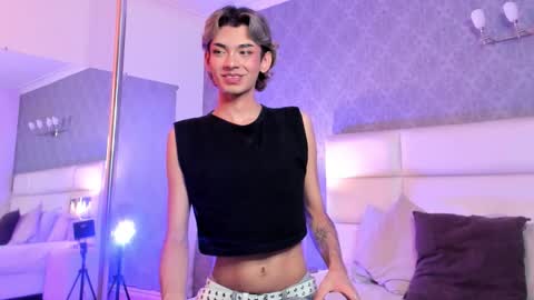 Adonis  online show from November 12, 8:30 pm