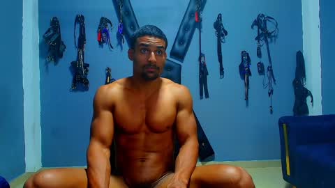 adonisdios online show from May 4, 7:54 pm