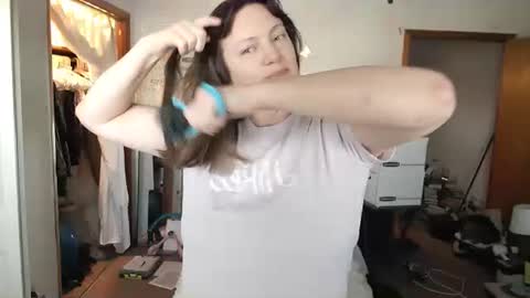 adorable22 online show from November 17, 12:33 pm