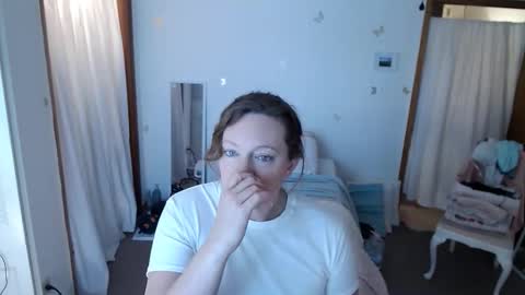 adorable22 online show from June 9, 12:06 pm
