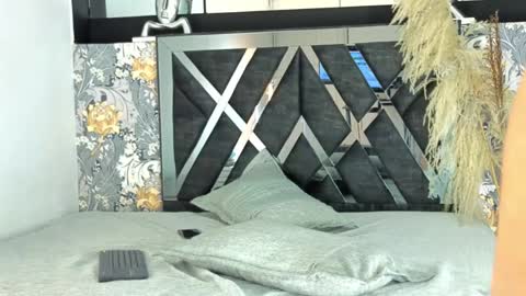 Adrian and Camii online show from April 8, 5:18 am