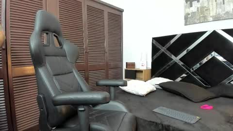 Adrian online show from April 27, 9:40 am