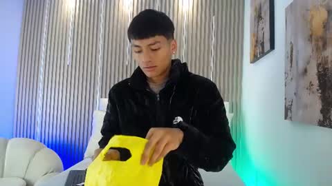 Snapshot of adrianstark_ chatting on June 22, 12:35 pm adrianstark_ online show from June 22, 12:35 pm