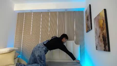 Snapshot of adrianstark_ chatting on July 8, 12:31 pm adrianstark_ online show from July 8, 12:31 pm