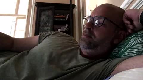 adrienfromparis online show from April 24, 11:34 am